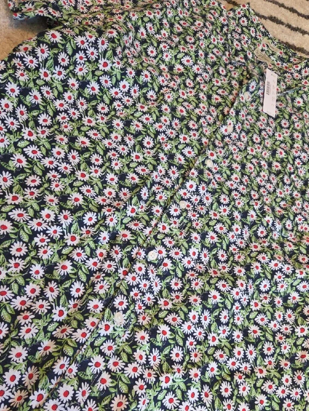 J. Crew Men's Short-Sleeve Button-Down Shirt - Green Floral Daisy Print
